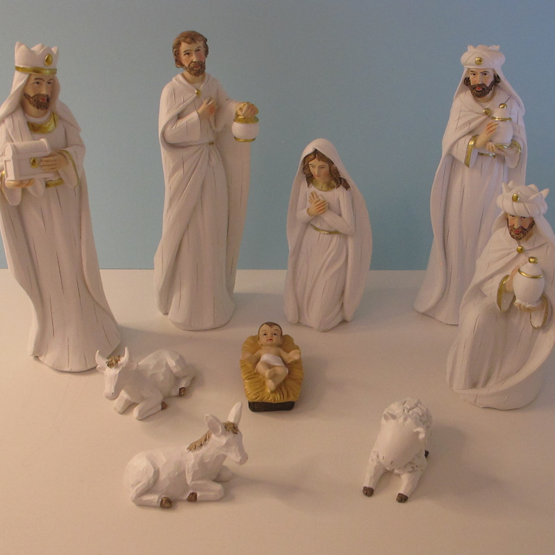 White and Gold Nativity Set – 9 Pieces - Christmas Decor