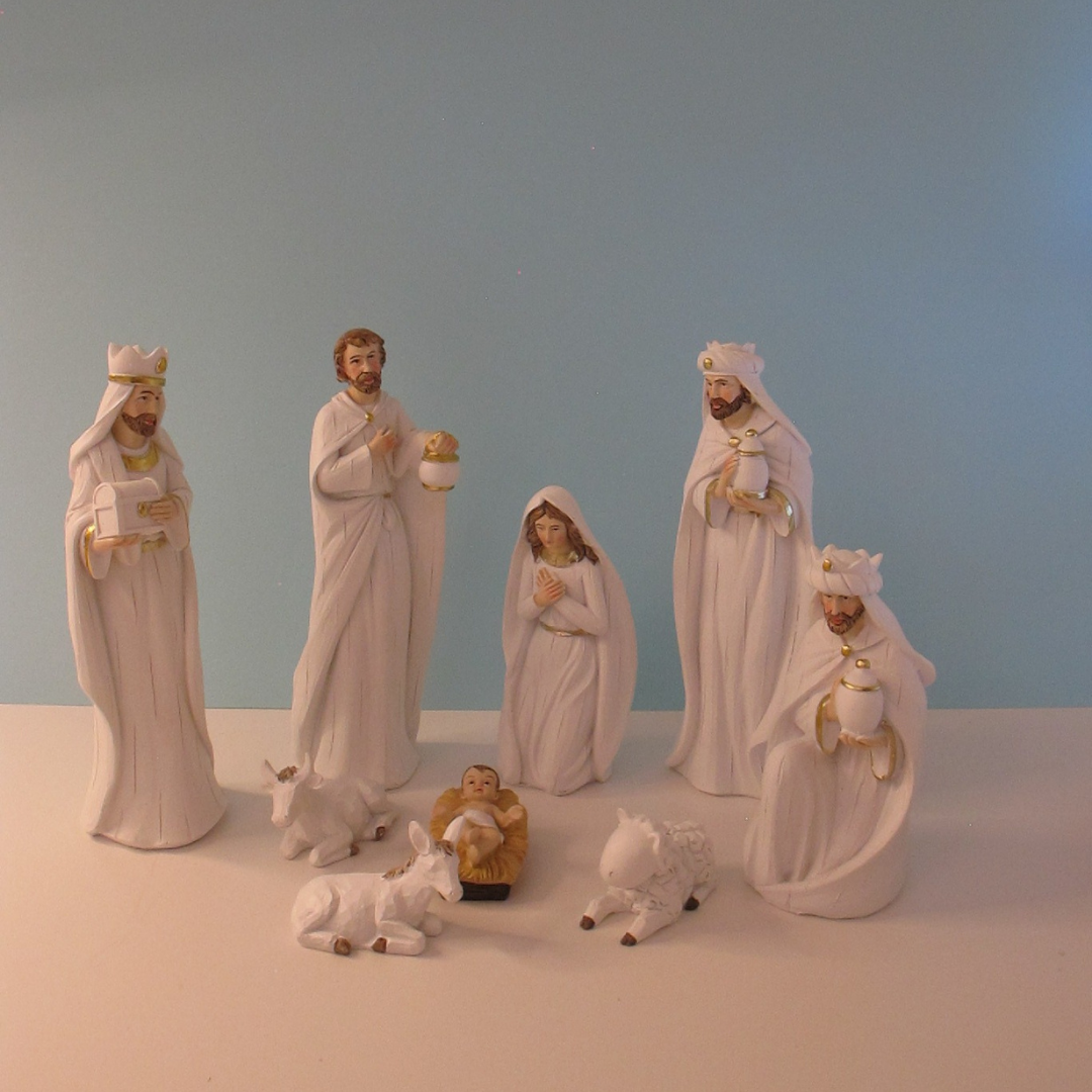 White and Gold Nativity Set – 9 Pieces - Christmas Decor