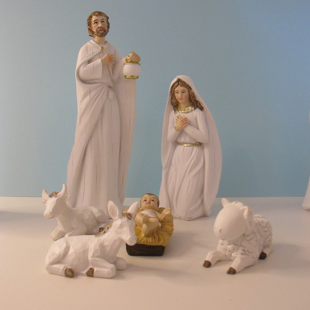 White and Gold Nativity Set – 9 Pieces - Christmas Decor