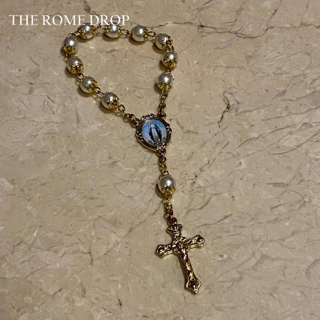 Rome Drop: Pearl and Gold Decade Mini Car Rosary