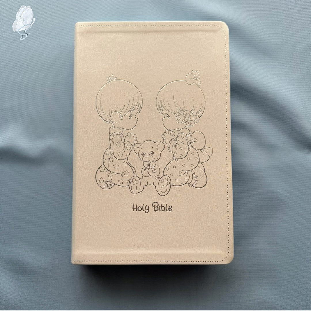 NRSVCE Precious Moments Bible White (Imitation Leather)