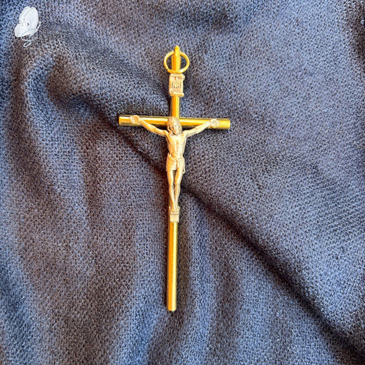 Gold Crucifix with Silver Body – Elegant Wall-Mounted Cross