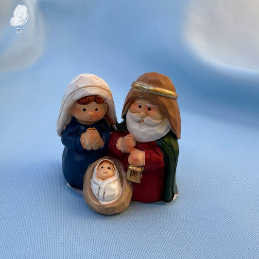 Portugal Drop: Holy Family Nativity Resin Figure – Green and Red Detail